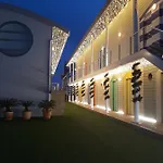 El Caserio Aparthotel 3*